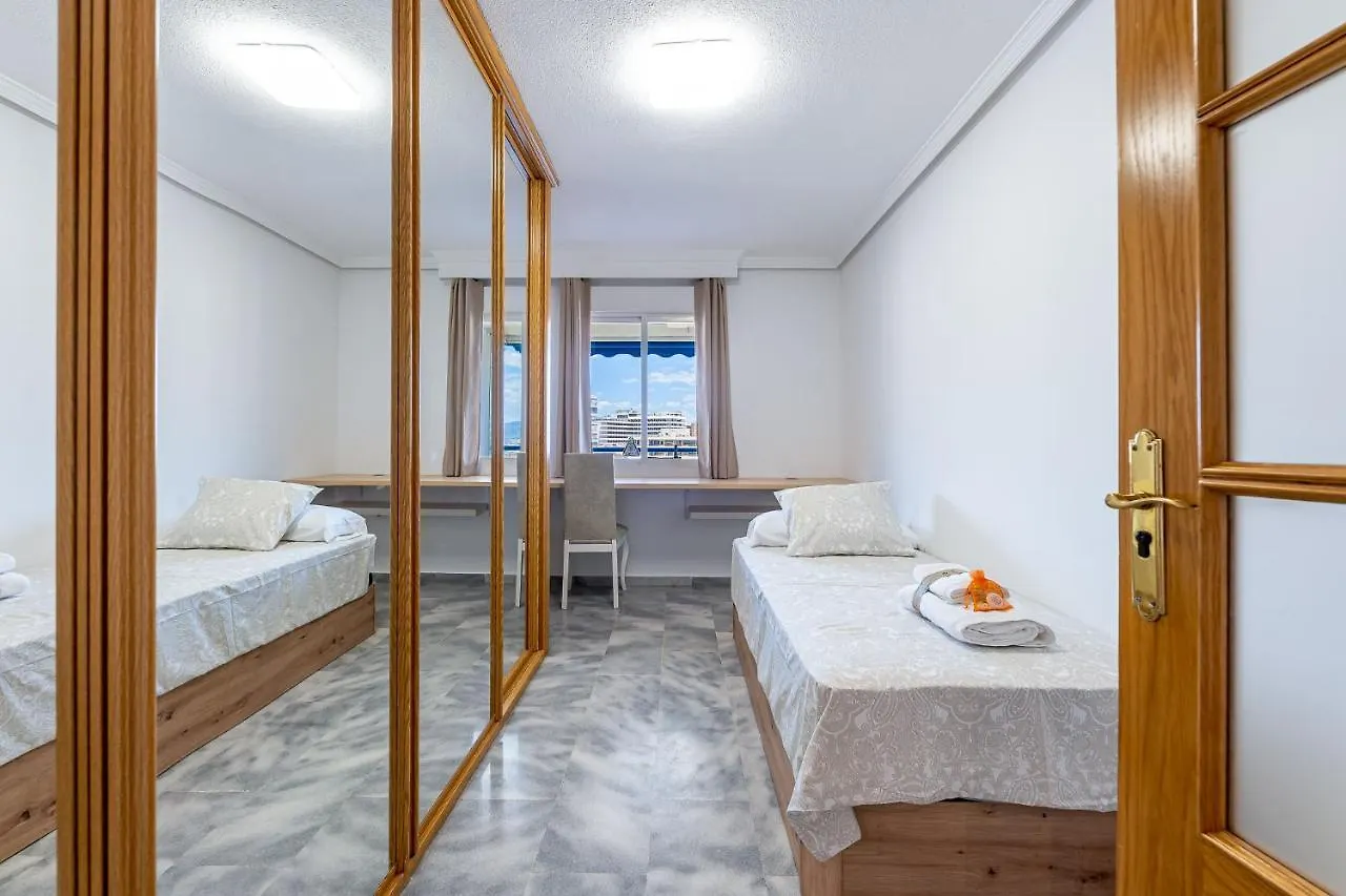 Lägenhet 797 Holiday Rentals- Apartamento En Torremolinos Para 7 Con Vistas Al Mar Spanien